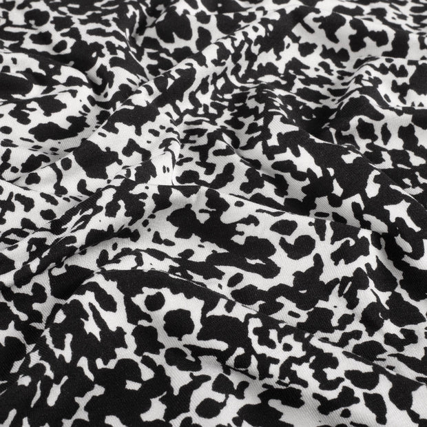 Viscose Vortex Jersey fabric Leopards Black