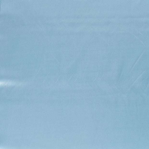 Satin tissu Bleu bébé scintillant 